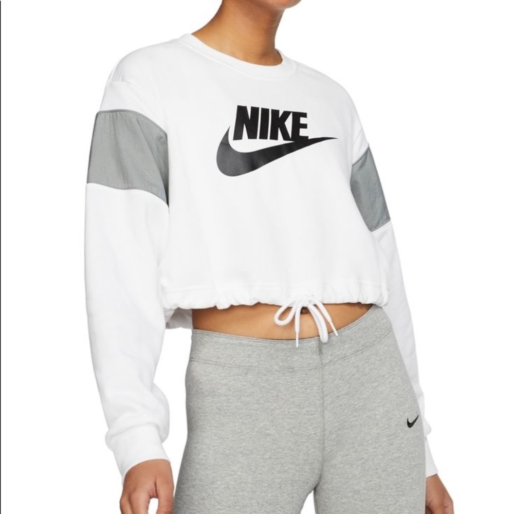 COPY - Nike Colorblocked logo cropped sweatshirt